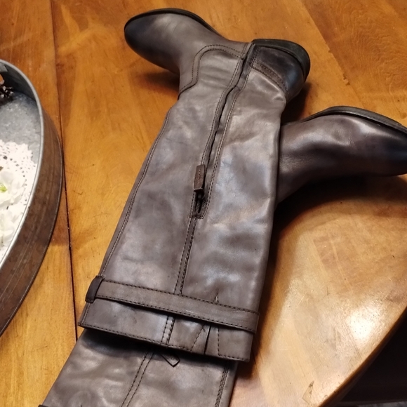 Arturo Chiang Boots (8.5) - Picture 4 of 7